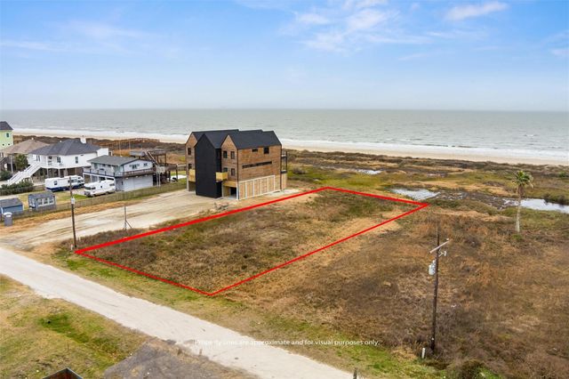 338 Atkinson Street, Crystal Beach, TX 77650
