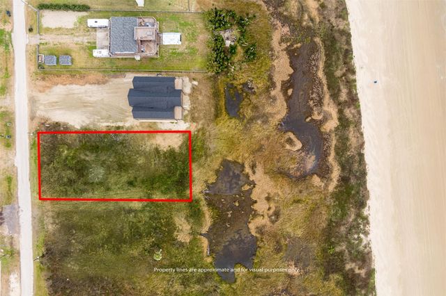 338 Atkinson Street, Crystal Beach, TX 77650