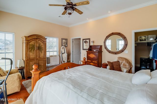 411 Martin Avenue, Ocean Springs, MS 39564