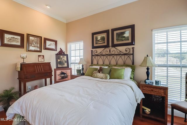 411 Martin Avenue, Ocean Springs, MS 39564