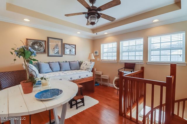 411 Martin Avenue, Ocean Springs, MS 39564