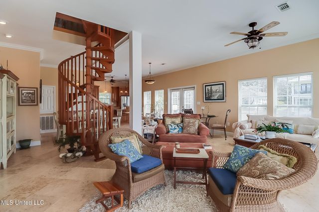 411 Martin Avenue, Ocean Springs, MS 39564