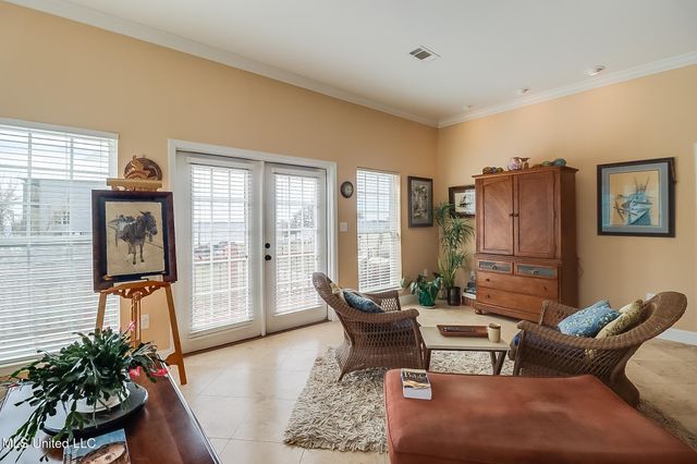 411 Martin Avenue, Ocean Springs, MS 39564