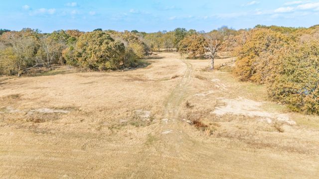 1207 State Highway 24 2, Campbell, TX 75422