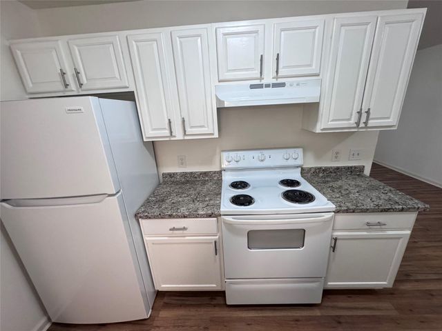 8207 Sam Rayburn DR 204, Austin, TX 78753