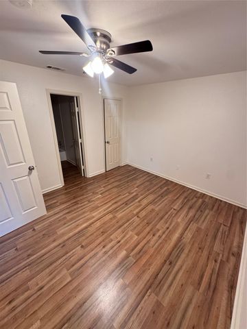 8207 Sam Rayburn DR 204, Austin, TX 78753