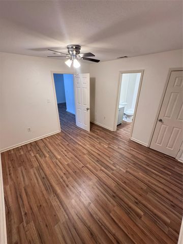 8207 Sam Rayburn DR 204, Austin, TX 78753