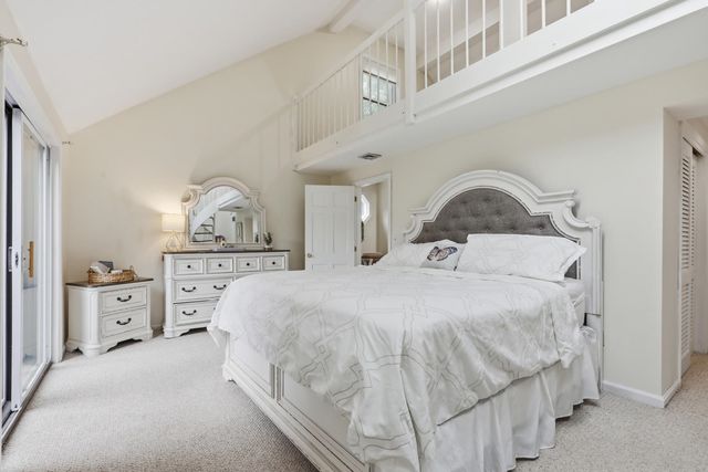 49 Stacey Circle, Windham, NH 03087