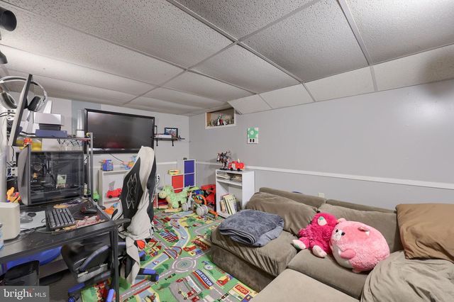 21 SAGER RD, Elizabethtown, PA 17022