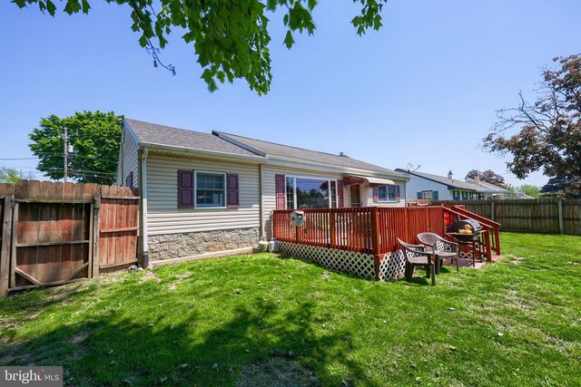 21 SAGER RD, Elizabethtown, PA 17022