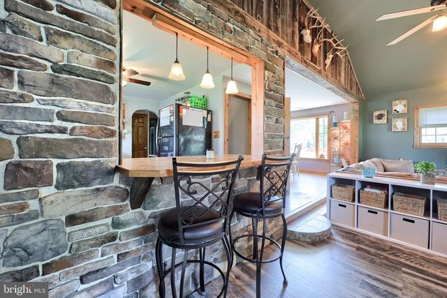 21 SAGER RD, Elizabethtown, PA 17022