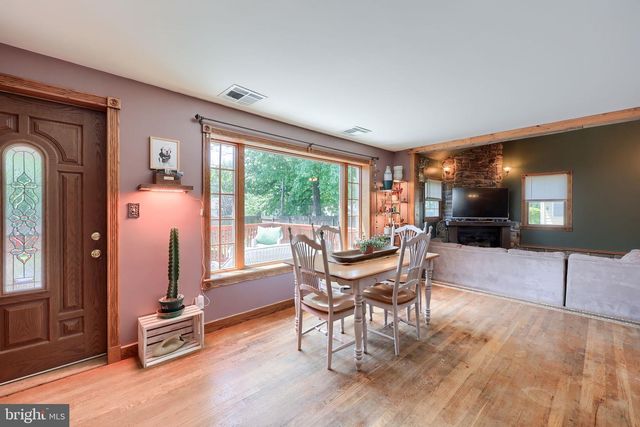 21 SAGER RD, Elizabethtown, PA 17022