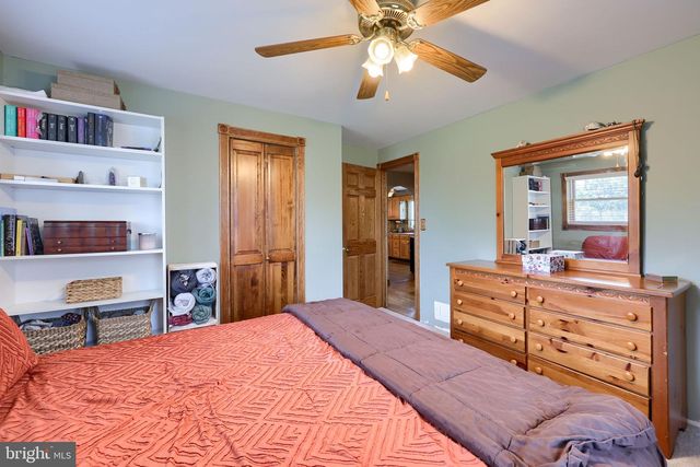 21 SAGER RD, Elizabethtown, PA 17022