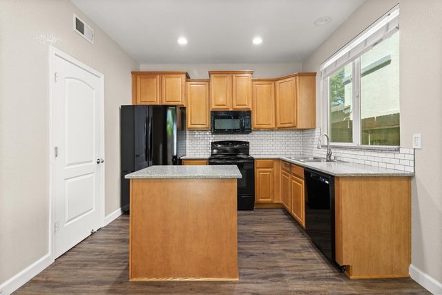2573 Chesapeake Bay Cir, Cameron Park, CA 95682