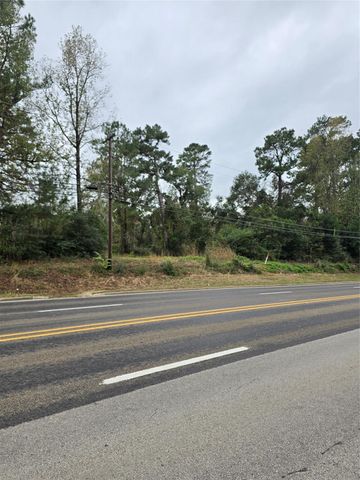 1006 S Houston Avenue, Livingston, TX 77351