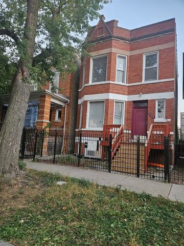3327 W Evergreen Avenue 2, Chicago, IL 60651