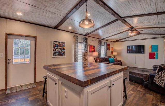 112 Chalet Circle, Fairfield Bay, AR 72088