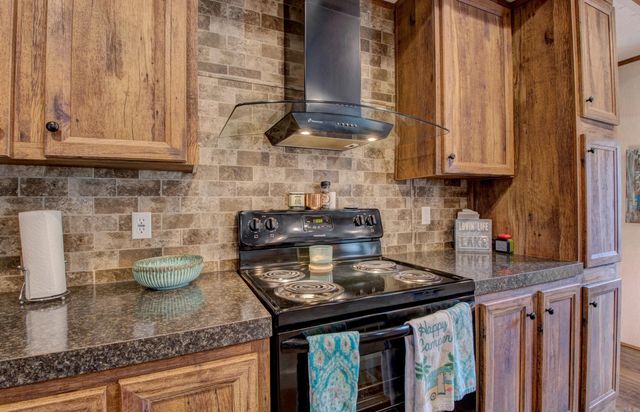 112 Chalet Circle, Fairfield Bay, AR 72088