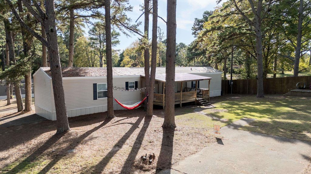 112 Chalet Circle, Fairfield Bay, AR 72088