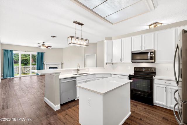 2140 BLUE HERON COVE Drive, Fleming Island, FL 32003