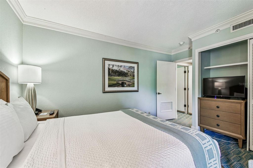 Image 24 of property listing at 36750 US HIGHWAY 19 N 18208, Palm Harbor, FL 34684