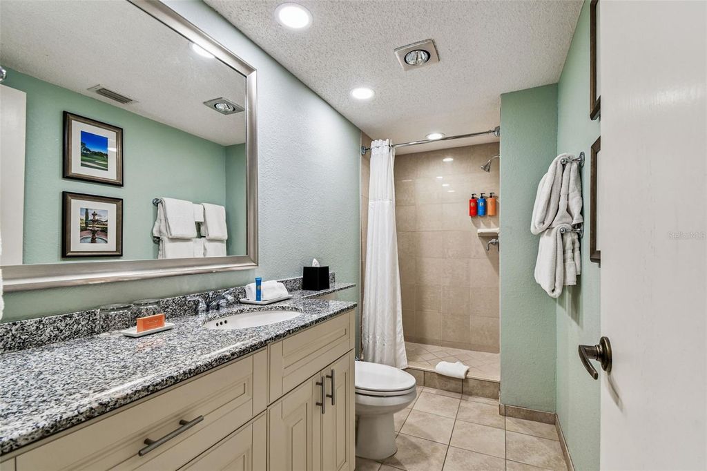 Image 25 of property listing at 36750 US HIGHWAY 19 N 18208, Palm Harbor, FL 34684
