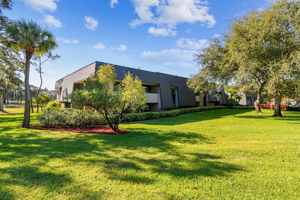 Image 43 of property listing at 36750 US HIGHWAY 19 N 18208, Palm Harbor, FL 34684