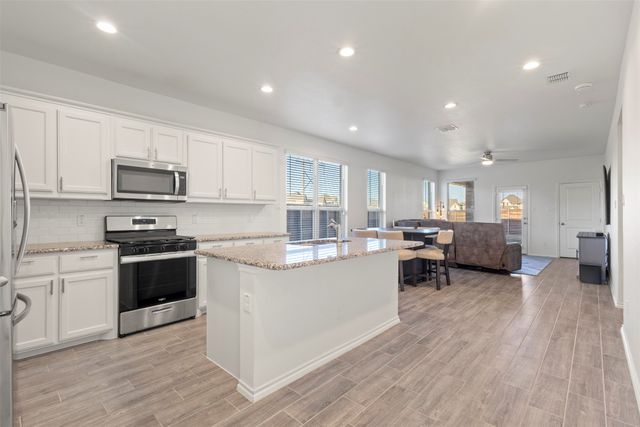 1901 Kit Fox Run, Mesquite, TX 75181