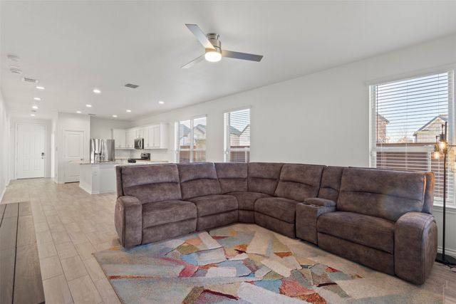 1901 Kit Fox Run, Mesquite, TX 75181