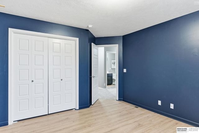 17010 Centennial Road, Omaha, NE 68136