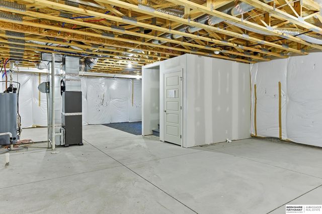 17010 Centennial Road, Omaha, NE 68136