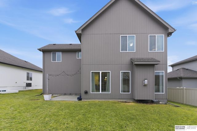 17010 Centennial Road, Omaha, NE 68136