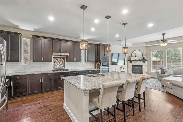 1305 Grapevine Cove, Mckinney, TX 75071