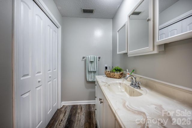 272 Massey Deal Road, Statesville, NC 28625