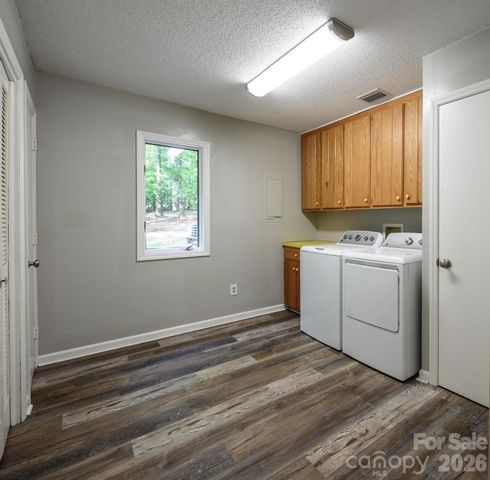 272 Massey Deal Road, Statesville, NC 28625