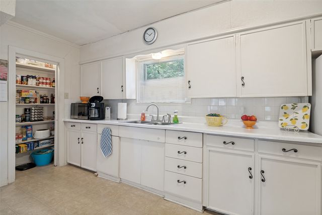 1026 S Sam Houston Road, Mesquite, TX 75149