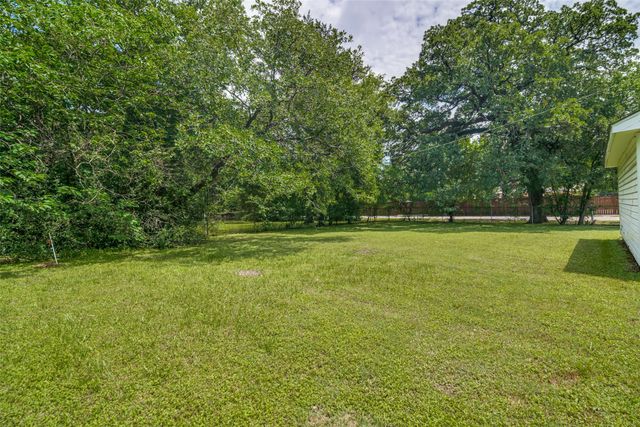 1026 S Sam Houston Road, Mesquite, TX 75149