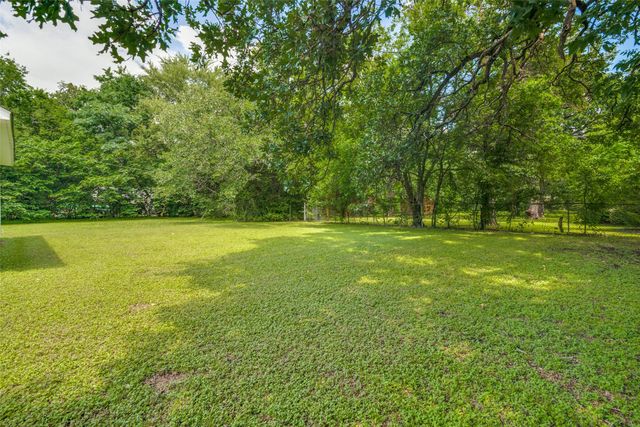 1026 S Sam Houston Road, Mesquite, TX 75149