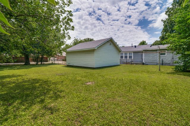 1026 S Sam Houston Road, Mesquite, TX 75149