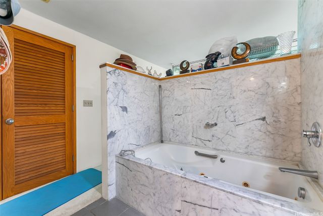 1330 Ala Moana Boulevard 2805, Honolulu, HI 96814