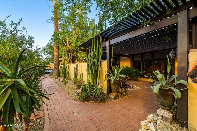 1522 E NORTHERN Avenue, Phoenix, AZ 85020