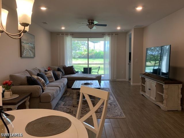 14631 Edgewater CIR, Naples, FL 34114