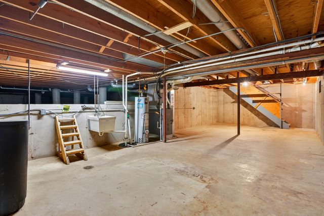 6503 Tustamena Trail, Mchenry, IL 60050