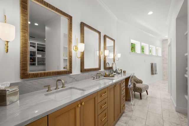 6 Links CT, The Hills, TX 78738