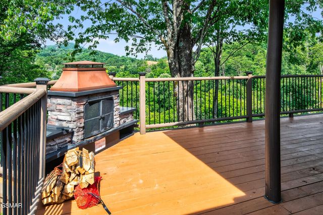 1445 Clabo Hollow Road, Sevierville, TN 37876