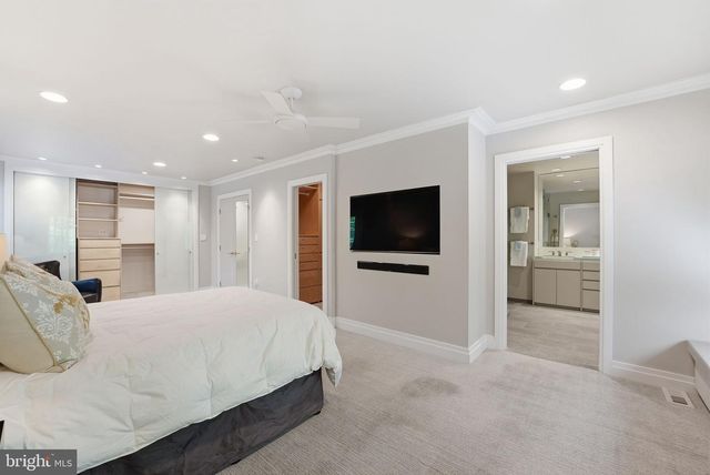 15 ARLIVE CT, Rockville, MD 20854