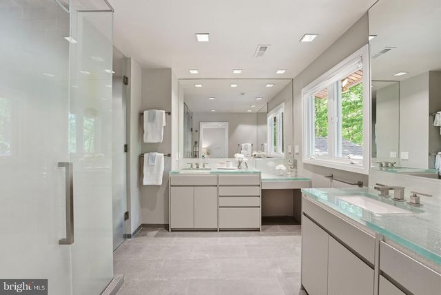 15 ARLIVE CT, Rockville, MD 20854