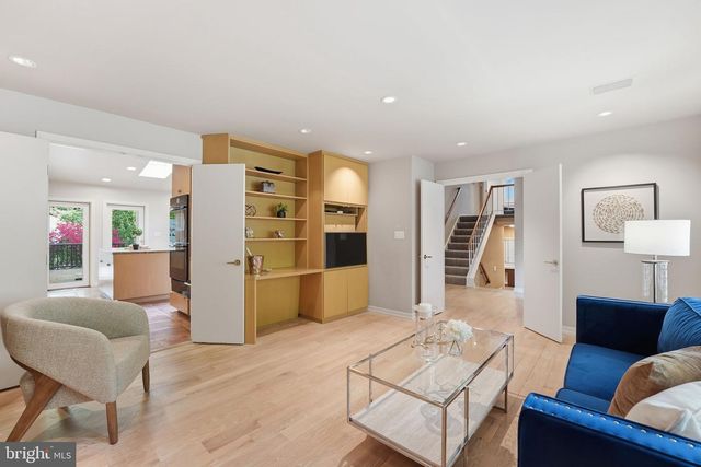 15 ARLIVE CT, Rockville, MD 20854