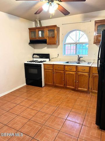 1345 Jasmine Ln A & B, San Elizario, TX 79849