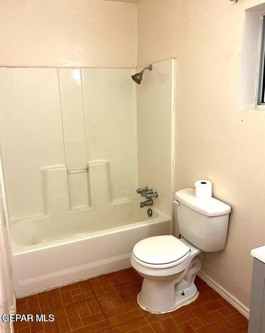 1345 Jasmine Ln A & B, San Elizario, TX 79849